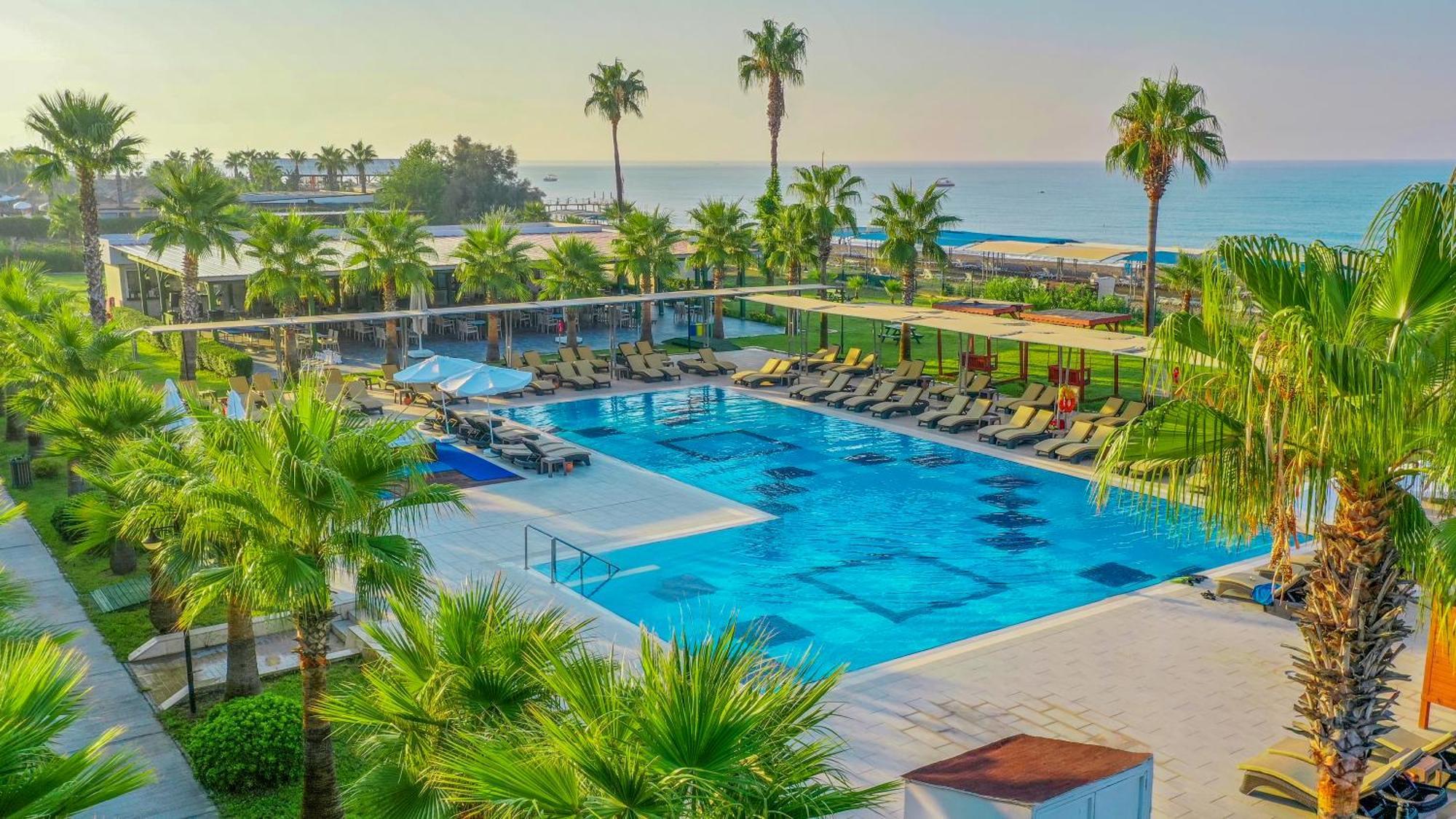 Crystal Boutique Beach & Resort - Adult Only Belek Buitenkant foto